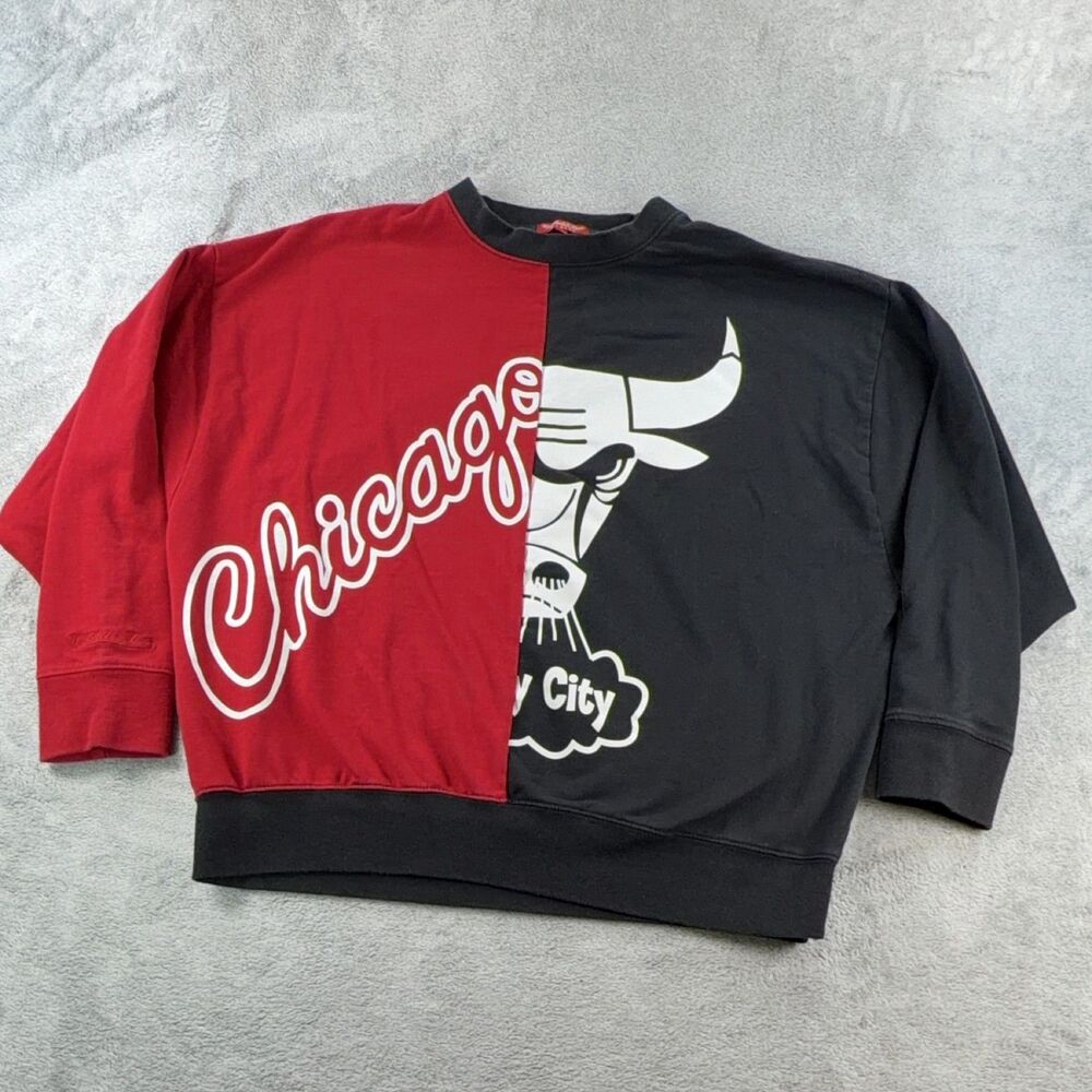 Mitchell & Ness Chicago Bulls Sweatshirt Womens Size L NBA Basketball